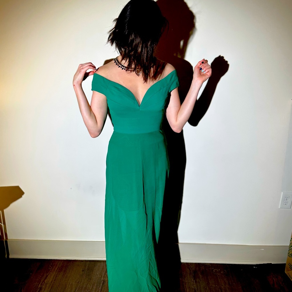 BCBG Maxima Green Silk Blend formal dress